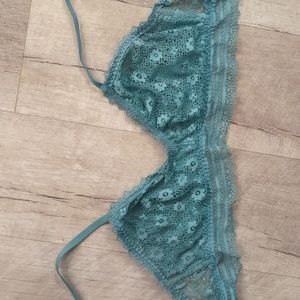 Victoria's Secret Lace Bralette S Like new